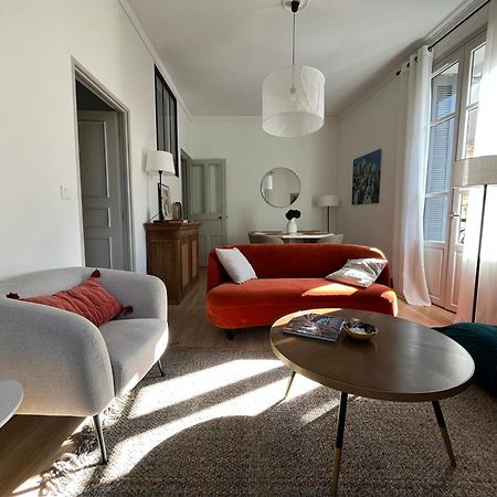 Nimes , Appartement Renove Dans Immeuble Classe. 외부 사진